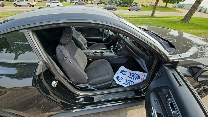 Ford Mustang EcoBoost 2.3L , снимка 8 - Автомобили и джипове - 47213743