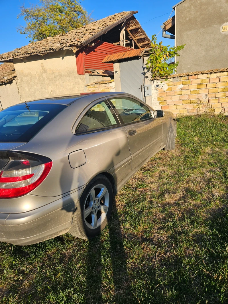 Mercedes-Benz C 200, снимка 2 - Автомобили и джипове - 47497782