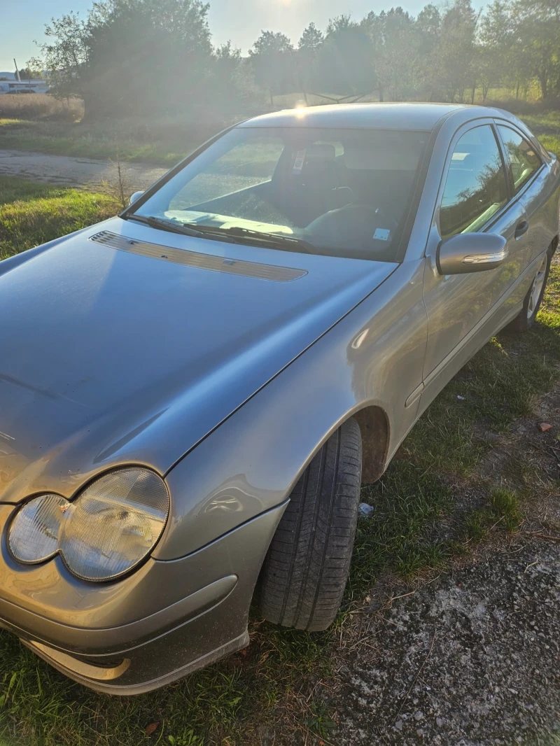 Mercedes-Benz C 200, снимка 8 - Автомобили и джипове - 47497782