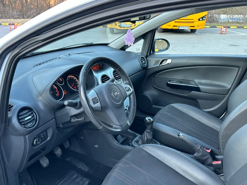 Opel Corsa Газ/БЕНЗИН Много Запазен!, снимка 9 - Автомобили и джипове - 49407462