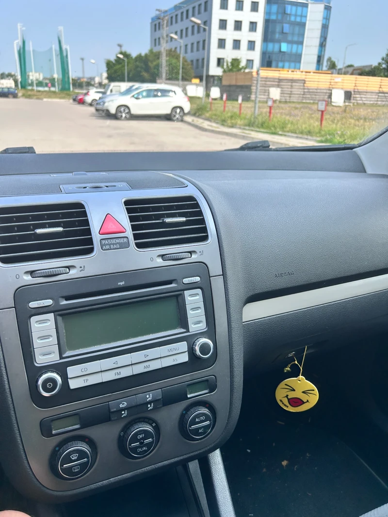 VW Golf, снимка 3 - Автомобили и джипове - 52279224