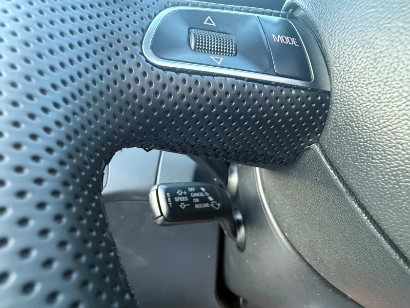 Audi A4 2.0TDI 143 ks S LINE СОБСТВЕН ЛИЗИНГ , снимка 17 - Автомобили и джипове - 52158714