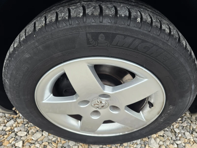 Peugeot 207 1.4 БЕНЗИН ! ! РЕАЛНИ КИЛОМЕТРИ, снимка 16 - Автомобили и джипове - 52599742