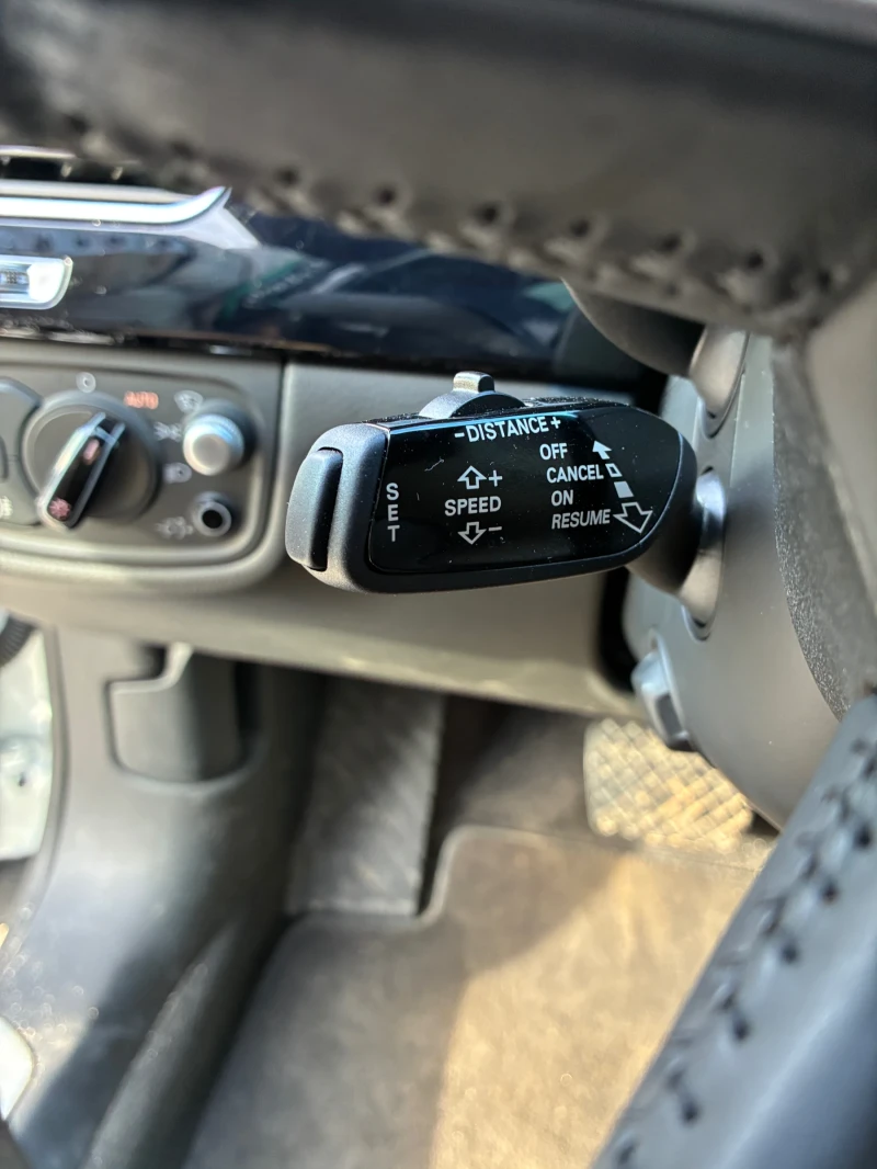 Audi A8 3.0 бензин ДИСТРОНИК МАСАЖИ 360 камери , снимка 12 - Автомобили и джипове - 52822016