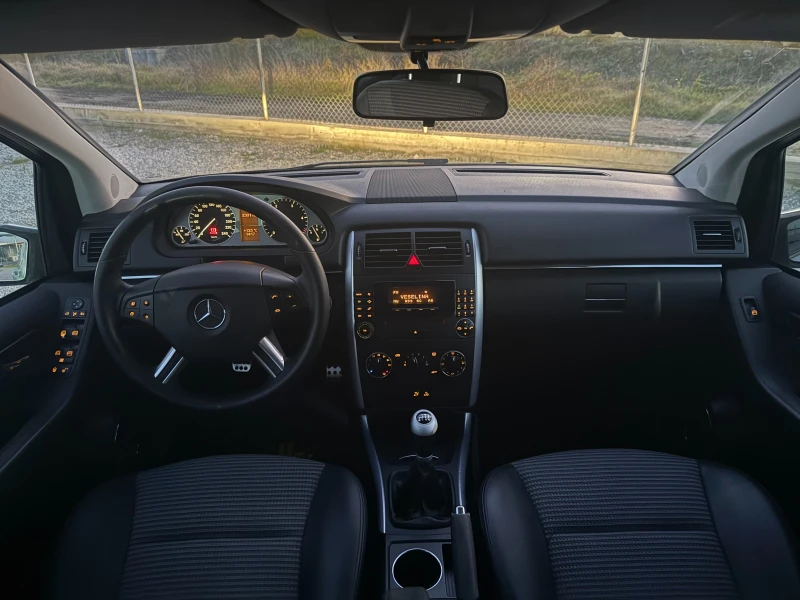 Mercedes-Benz B 200 CDI ОТЛИЧНО СЪСТОЯНИЕ , снимка 11 - Автомобили и джипове - 52838862