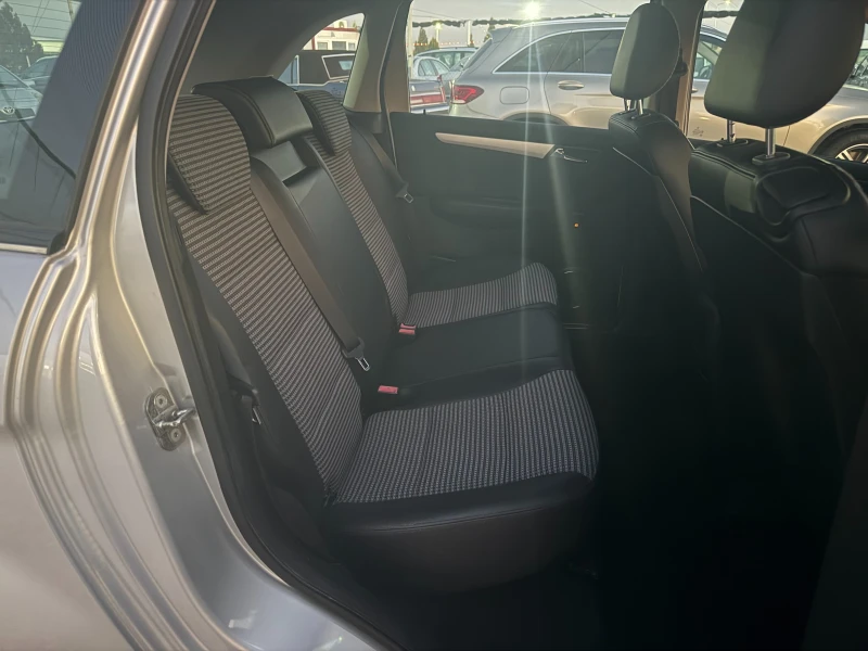 Mercedes-Benz B 200 CDI ОТЛИЧНО СЪСТОЯНИЕ , снимка 9 - Автомобили и джипове - 52838862