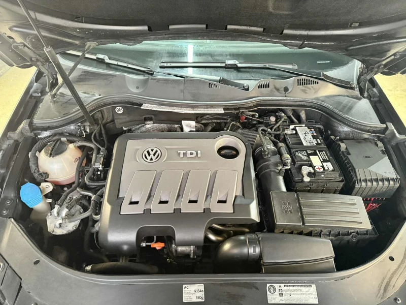 VW Passat 2.0TDI 4x4 DSG R LINE PANORAMA, снимка 15 - Автомобили и джипове - 53190068