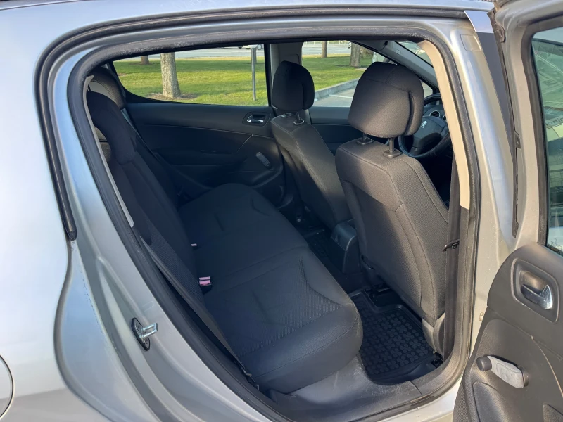 Peugeot 308, снимка 11 - Автомобили и джипове - 53231664