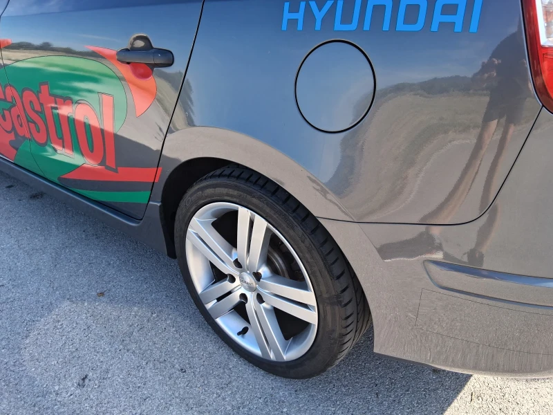 Hyundai I30 1.6 CRDI, снимка 6 - Автомобили и джипове - 53241159
