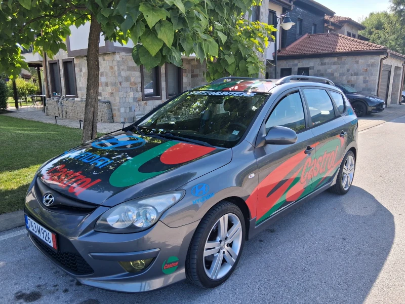 Hyundai I30 1.6 CRDI, снимка 5 - Автомобили и джипове - 53241159