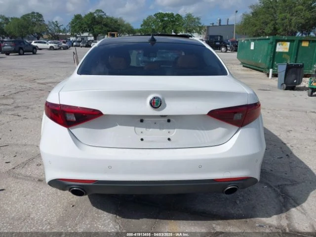 Alfa Romeo Giulia RWD CARFAX АВТО КРЕДИТ  - изображение 8
