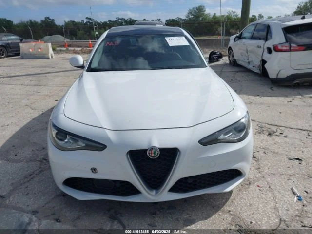 Alfa Romeo Giulia RWD CARFAX АВТО КРЕДИТ  - изображение 2
