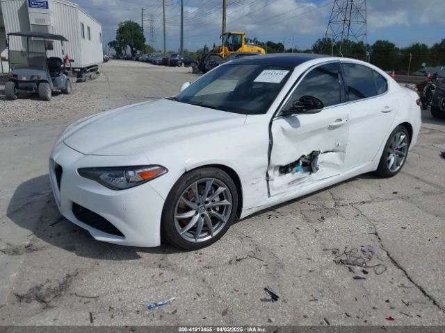 Alfa Romeo Giulia RWD CARFAX АВТО КРЕДИТ  - изображение 3
