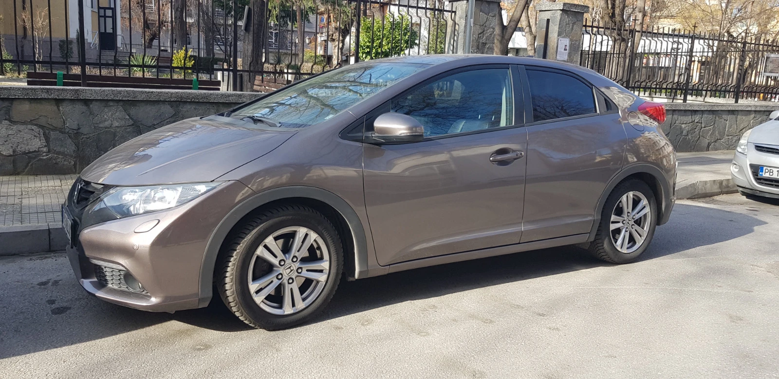 Honda Civic 1.8 AT FULL EXTRAS + Gas | Mobile.bg   11