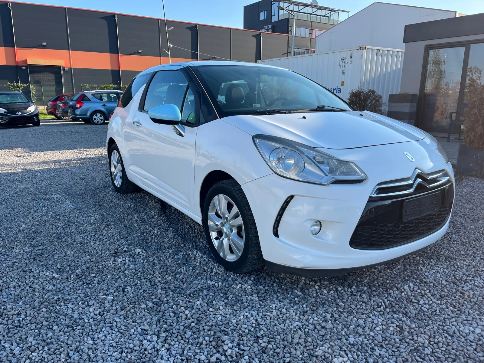 Citroen DS3 1.4i-95k.c. - изображение 9