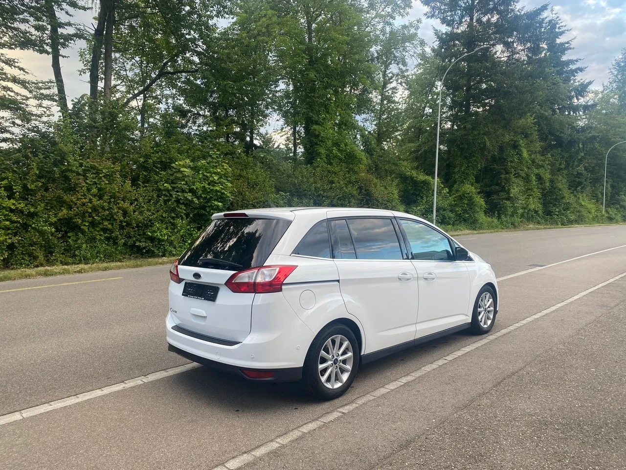 Ford Grand C-Max 2.0TDCi Aut. Swiss - изображение 3