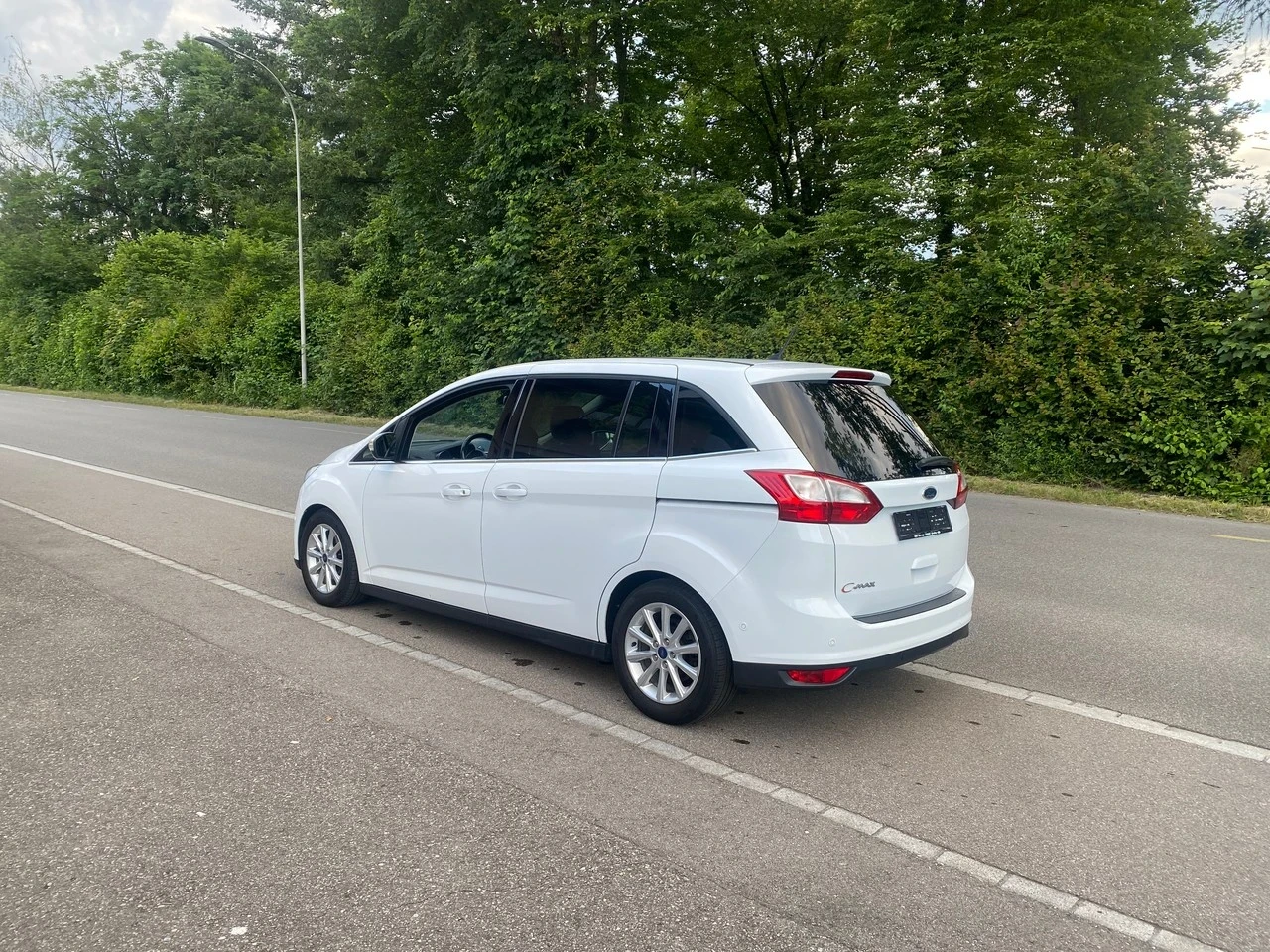 Ford Grand C-Max 2.0TDCi Aut. Swiss - изображение 4