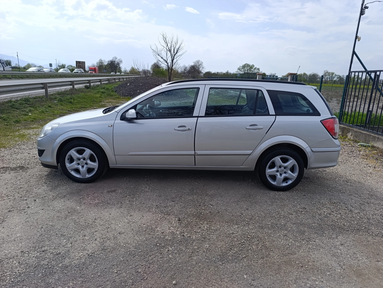 Opel Astra 1.7cdti-FACELiFT - изображение 4