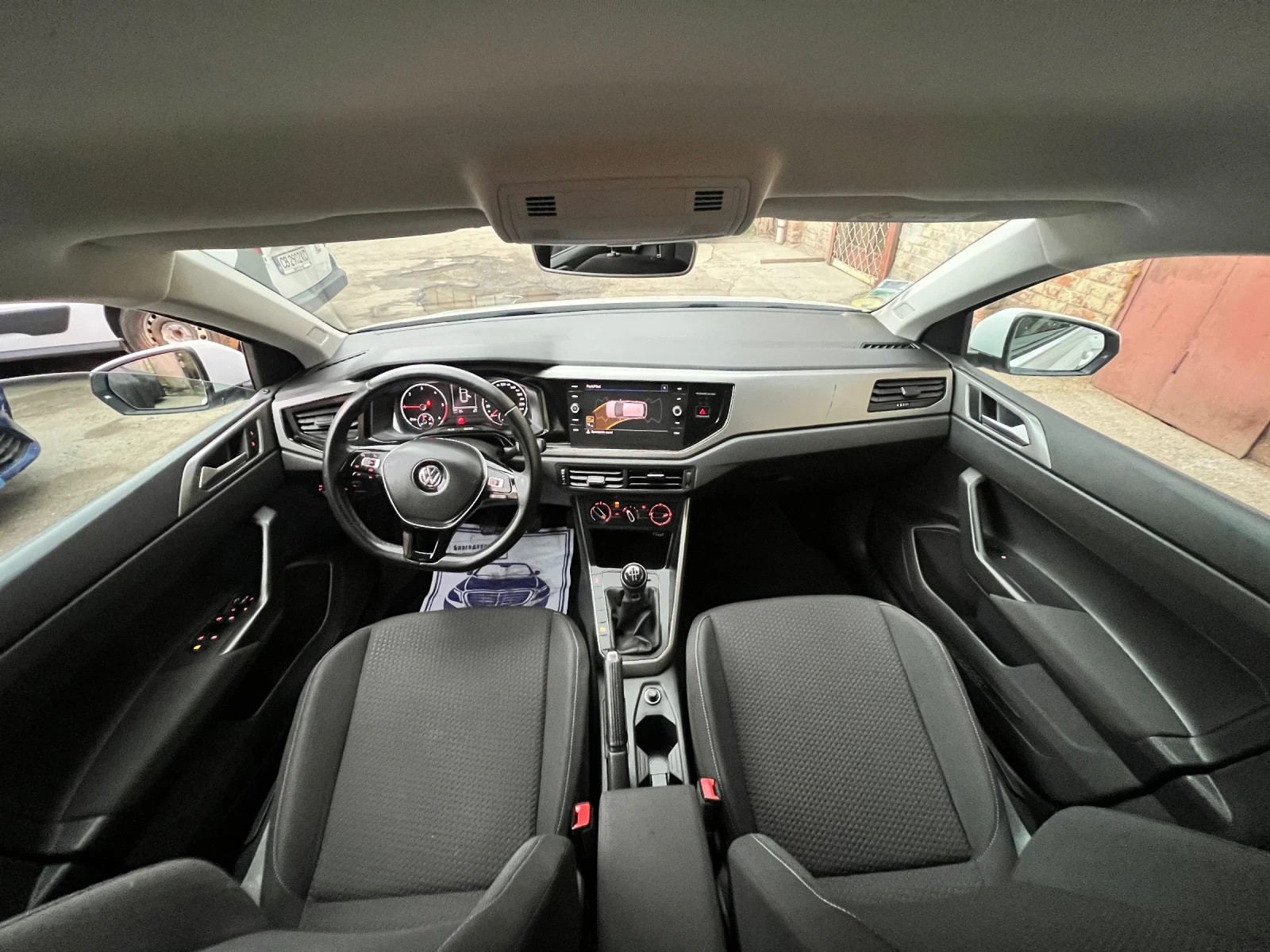 VW Polo 1.6 TDI COMFORT BUSI STE - изображение 9