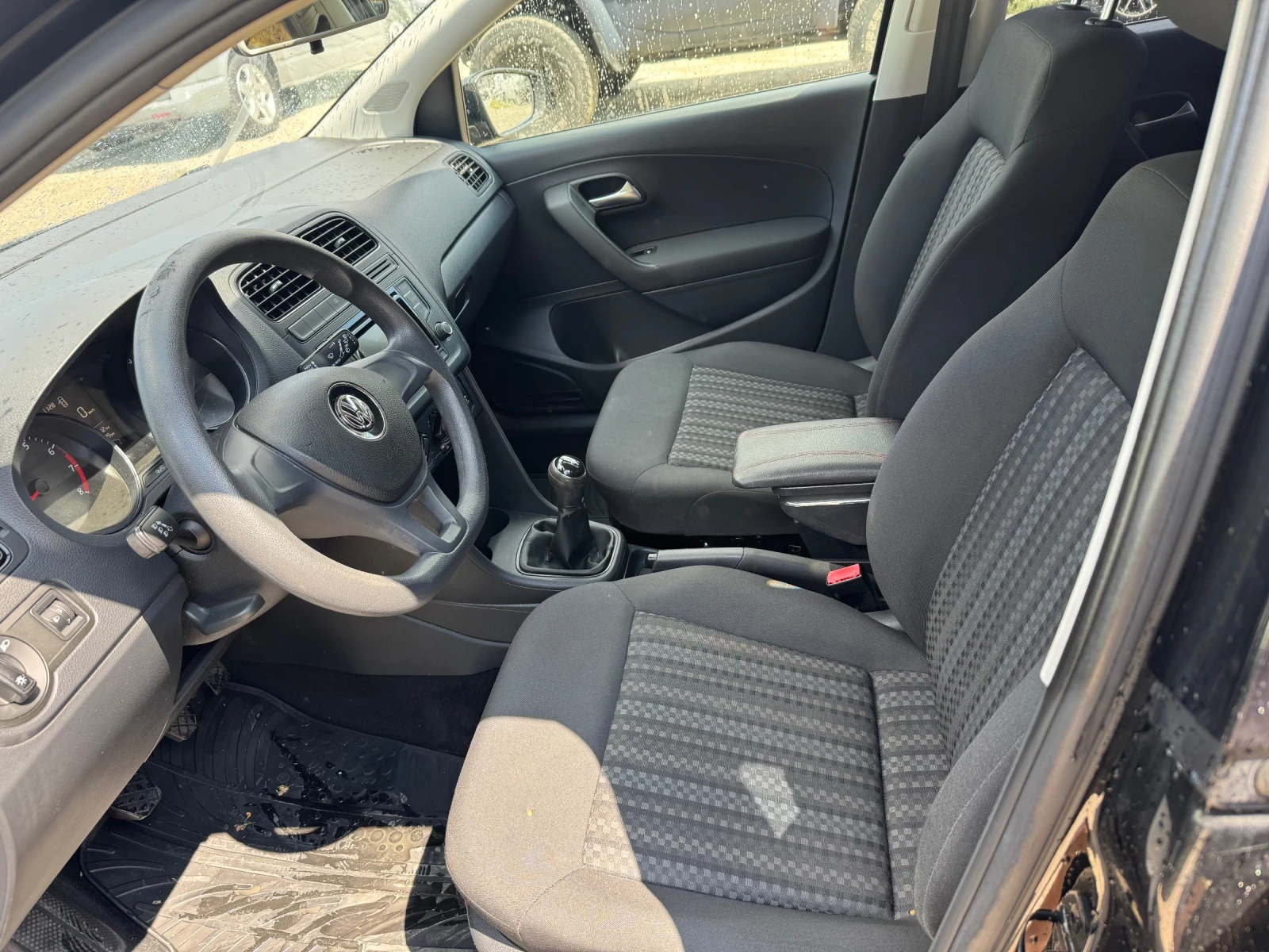 VW Polo 1.0 Клима Топ състояние - изображение 9