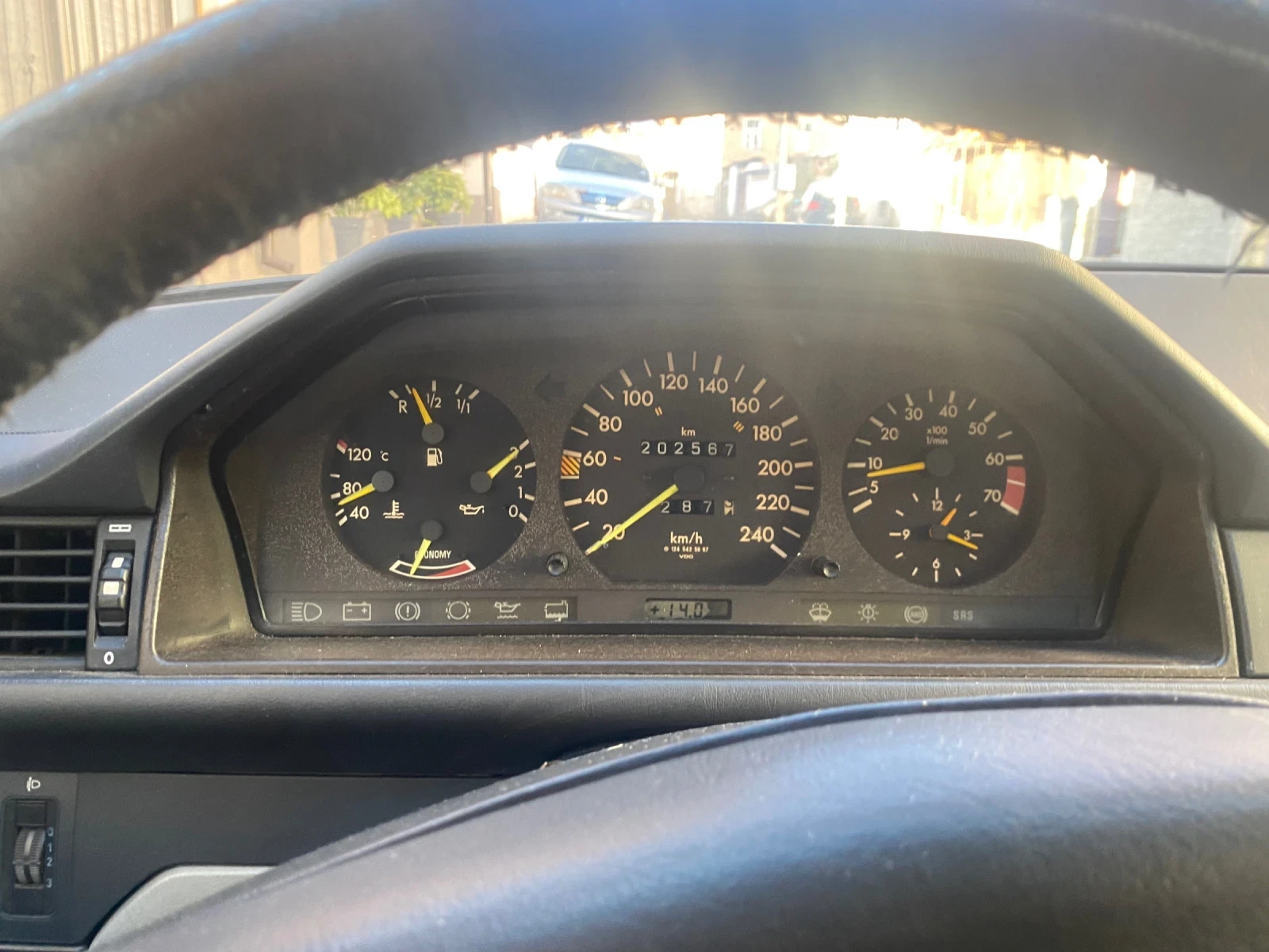 Mercedes-Benz 124 300ce - изображение 6