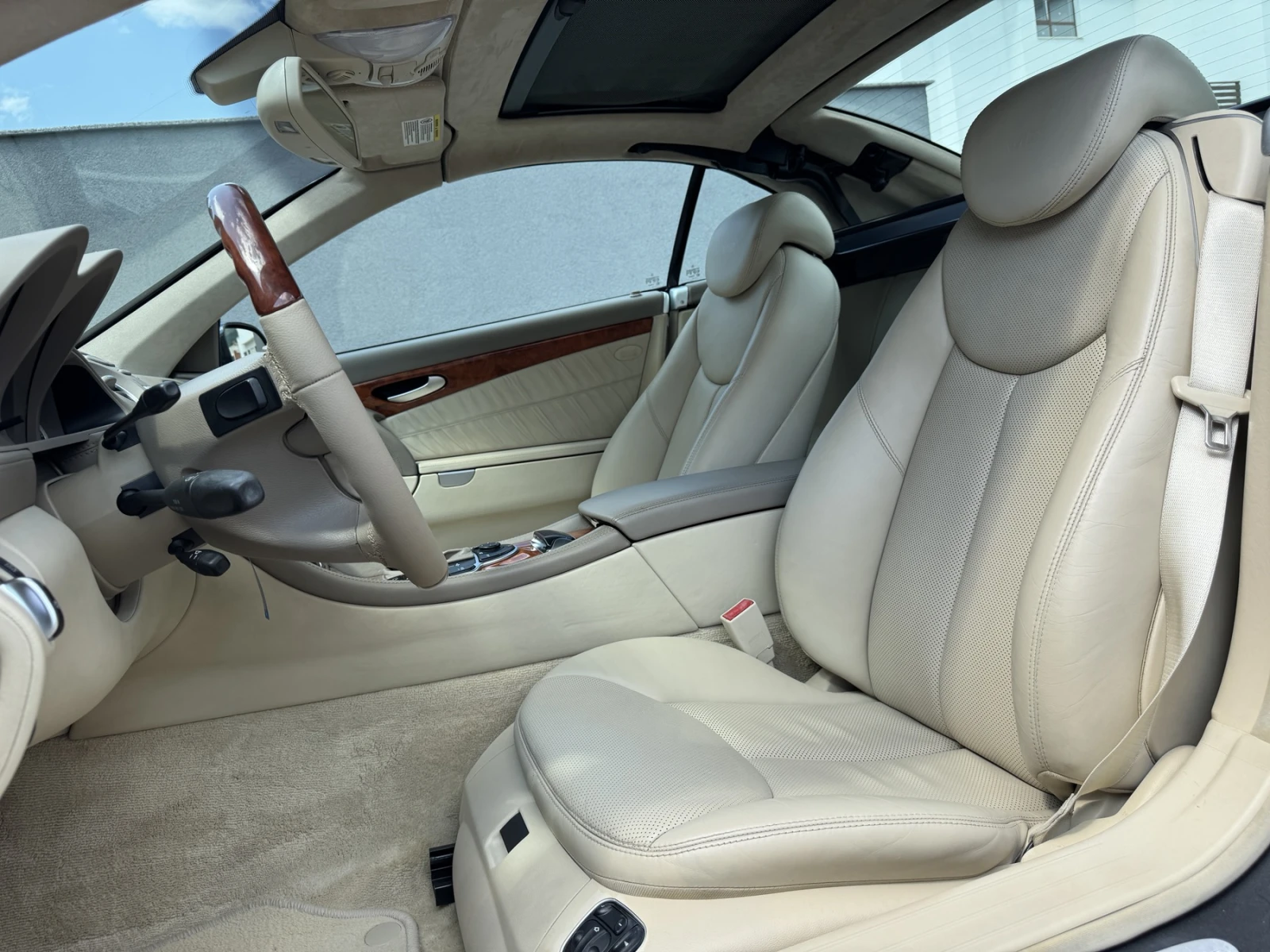 Mercedes-Benz SL 600 V12 - изображение 9