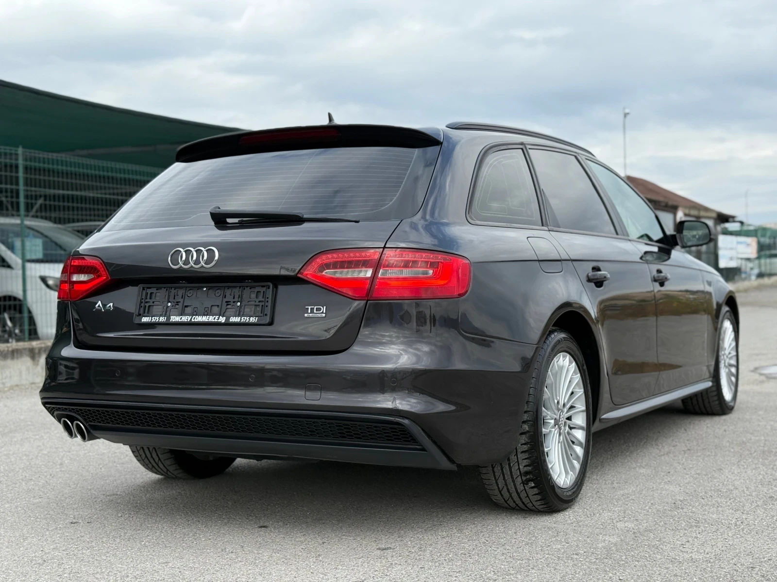 Audi A4 2.0-TDI-quattro-183.000km-ORIGINAL-NEW-AUTOMAT-LED - изображение 6