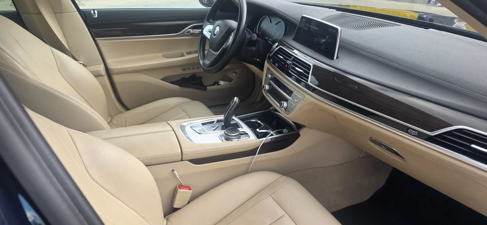 BMW 730  - изображение 9