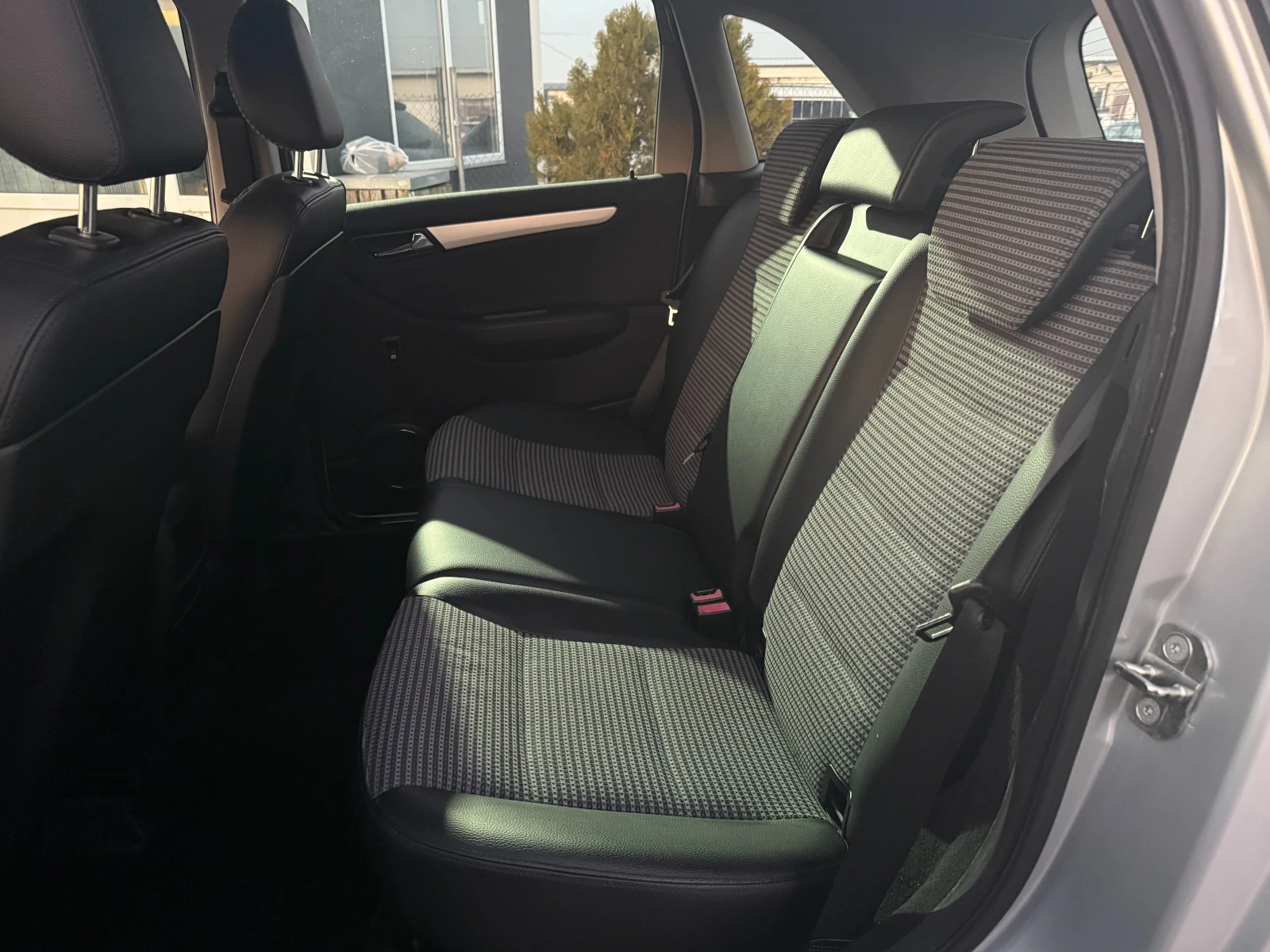 Mercedes-Benz B 200 CDI ������� ���������  | Mobile.bg � ����������� 8