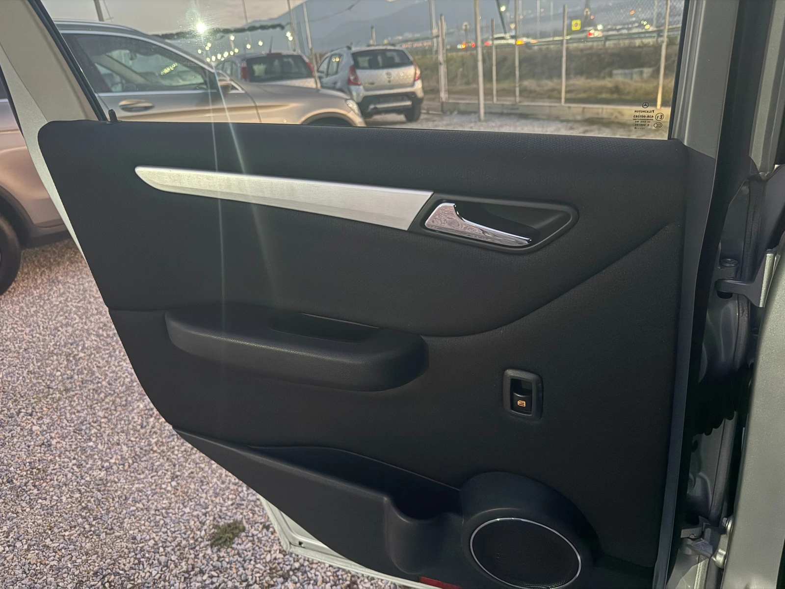 Mercedes-Benz B 200 CDI ������� ���������  | Mobile.bg � ����������� 14