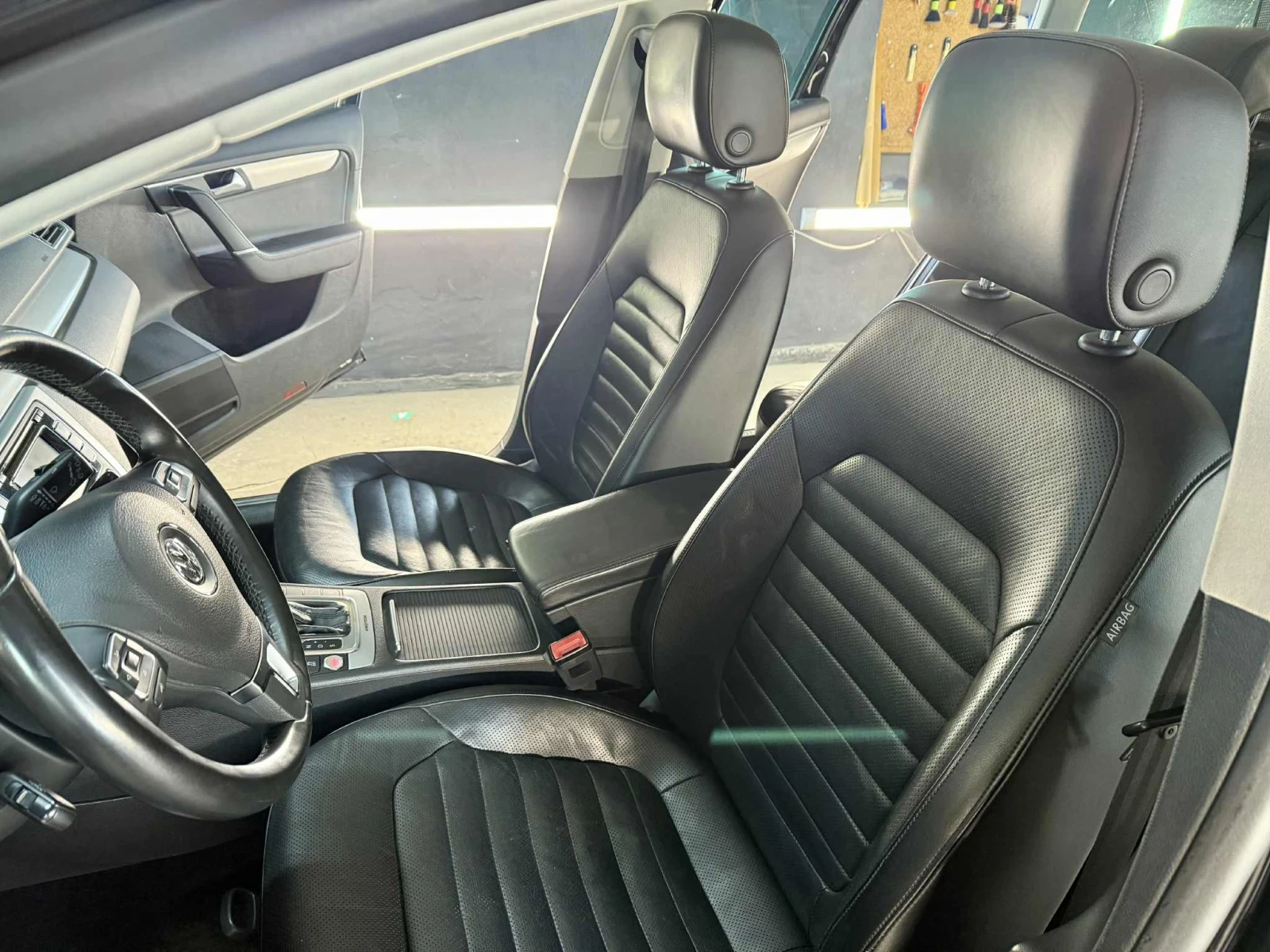 VW Passat 2.0TDI 4x4 DSG R LINE PANORAMA - изображение 8