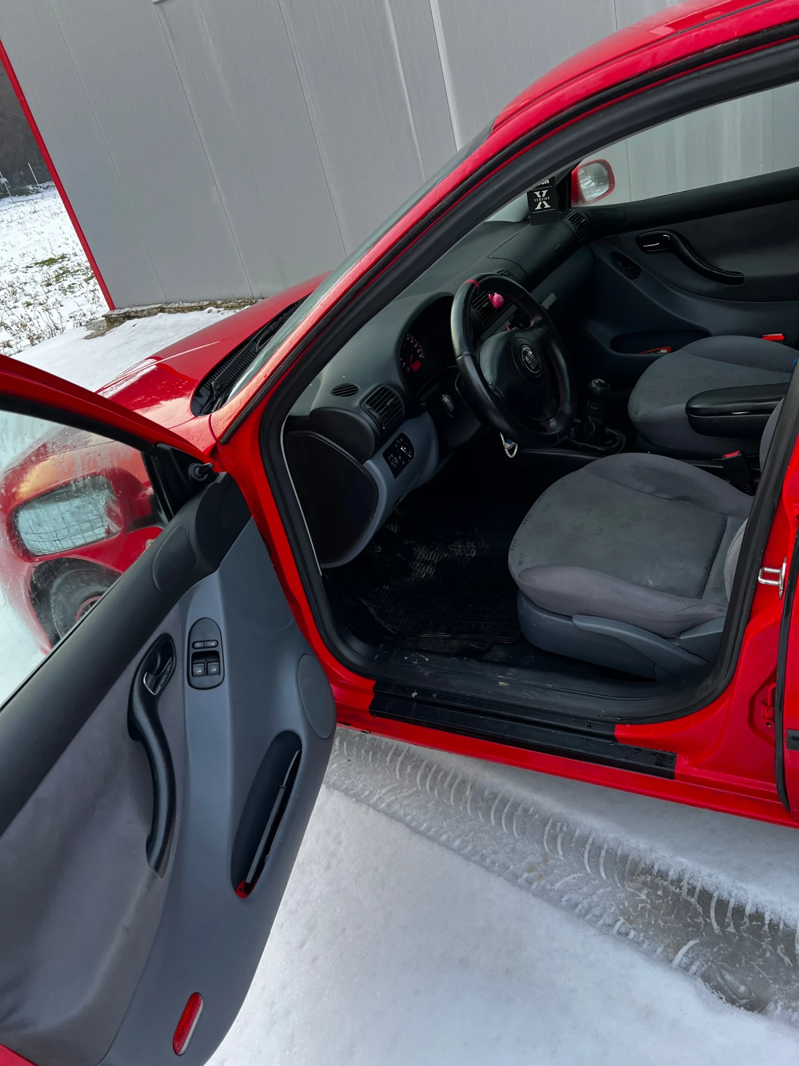 Seat Leon Seat Leon 1M 1.6i - изображение 7