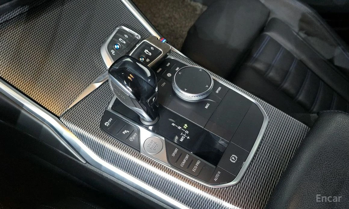 BMW 330 * M-SPORT* ПОДГРЕВ* HEAD-UP* HARMAN KARDON* ШИБИДА, снимка 8 - Автомобили и джипове - 54190479