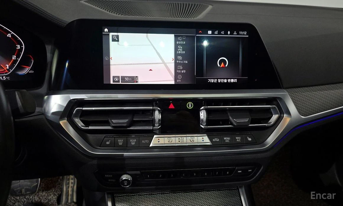 BMW 330 * M-SPORT* ПОДГРЕВ* HEAD-UP* HARMAN KARDON* ШИБИДА, снимка 13 - Автомобили и джипове - 54190479