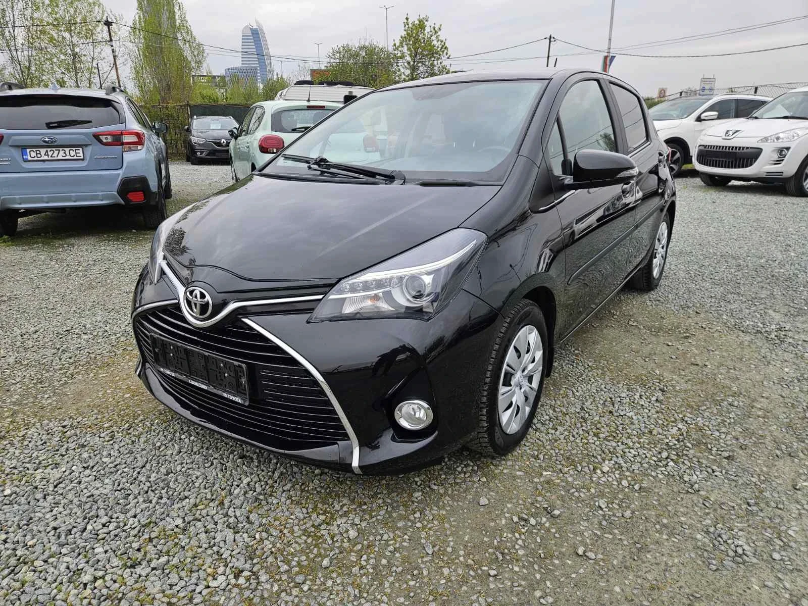 Toyota Yaris 1.3 LOUNGE FACELIFT