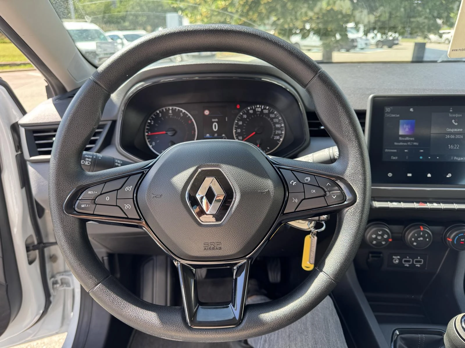 Renault Clio 1.0Sce, снимка 16 - Автомобили и джипове - 55046762