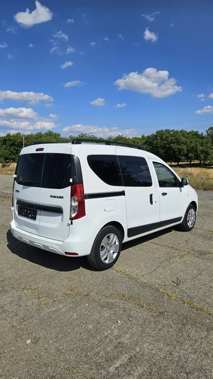 Dacia Dokker 1.6 SCe / фабрична Газ , снимка 4 - Автомобили и джипове - 55467712