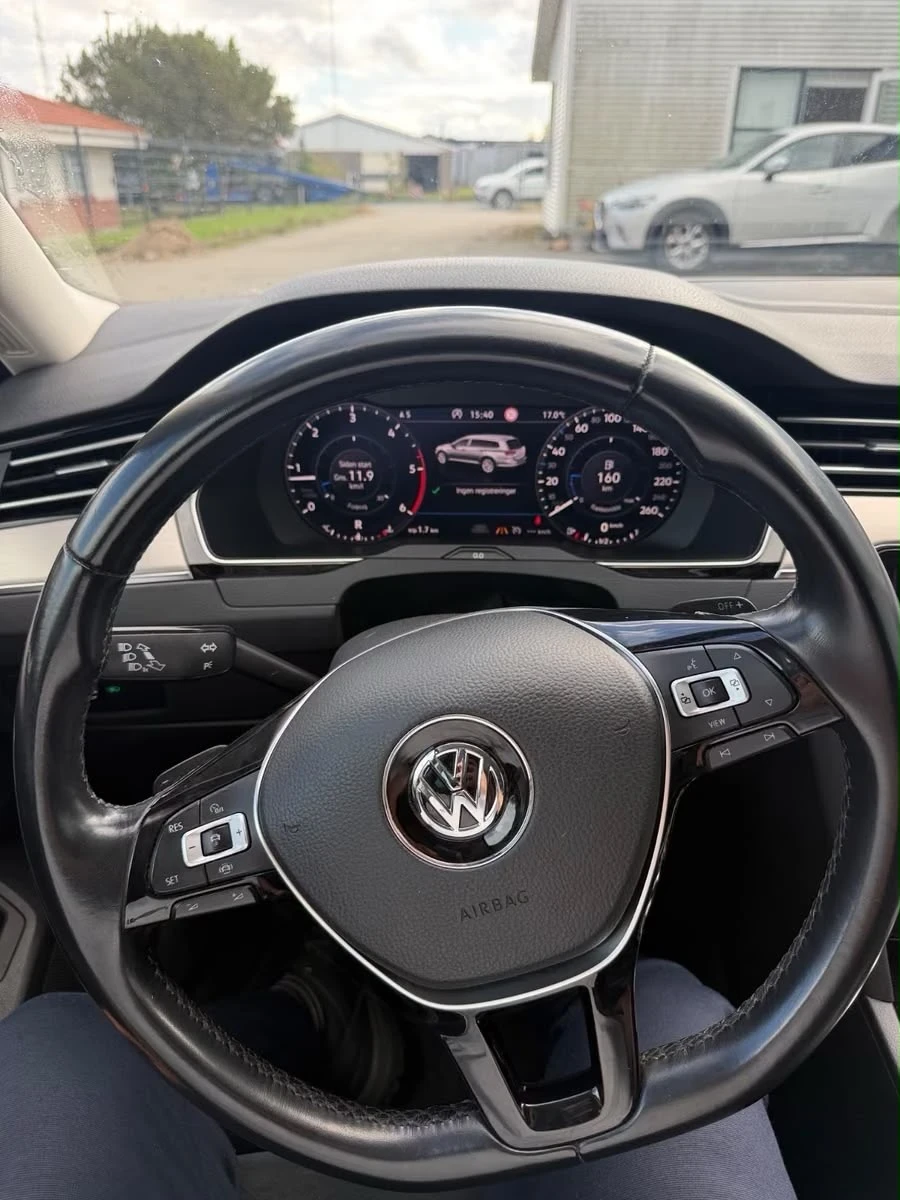 VW Passat 2.0Tdi Highline DSG/DriveAssist/Масаж/Agro/Камера, снимка 6 - Автомобили и джипове - 56123134