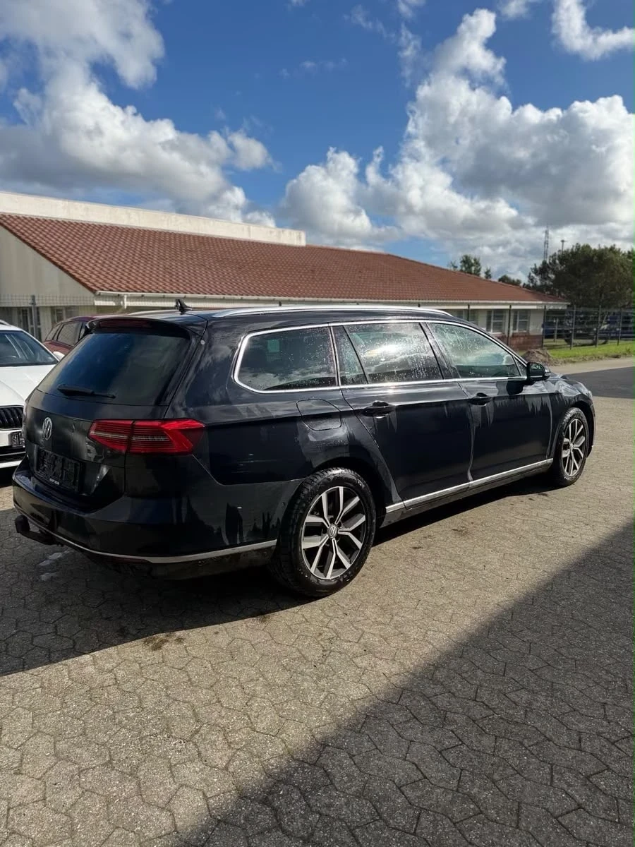 VW Passat 2.0Tdi Highline DSG/DriveAssist/Масаж/Agro/Камера, снимка 3 - Автомобили и джипове - 56123134