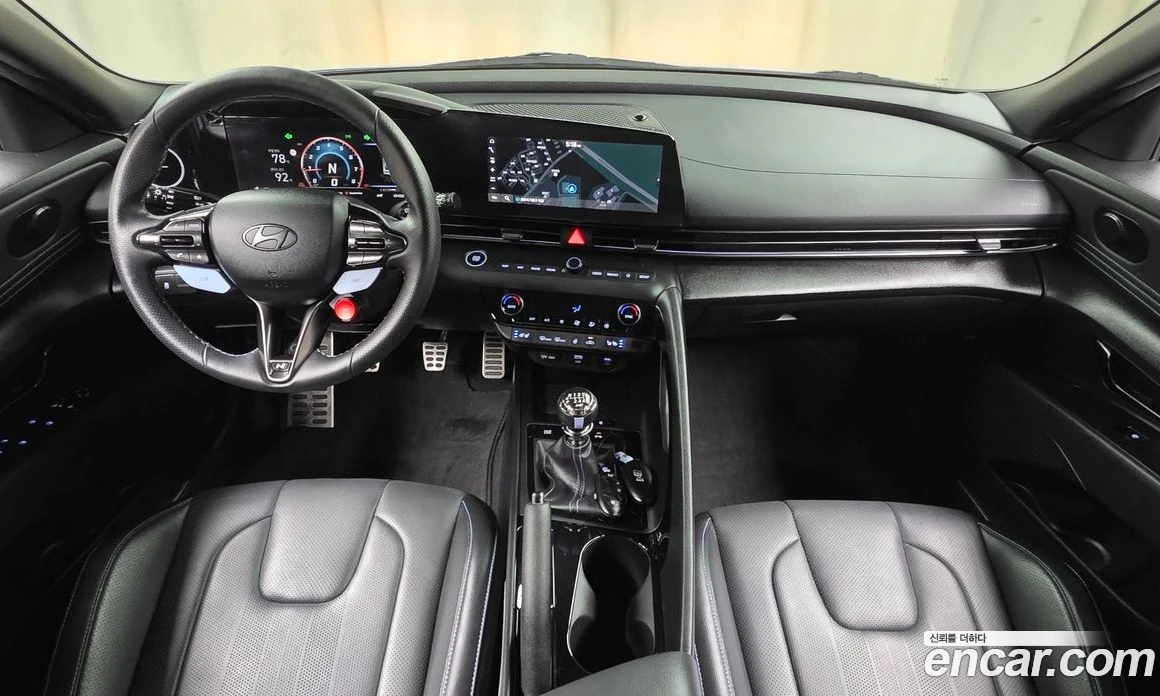 Hyundai Elantra 2.0 N, снимка 9 - Автомобили и джипове - 56155868