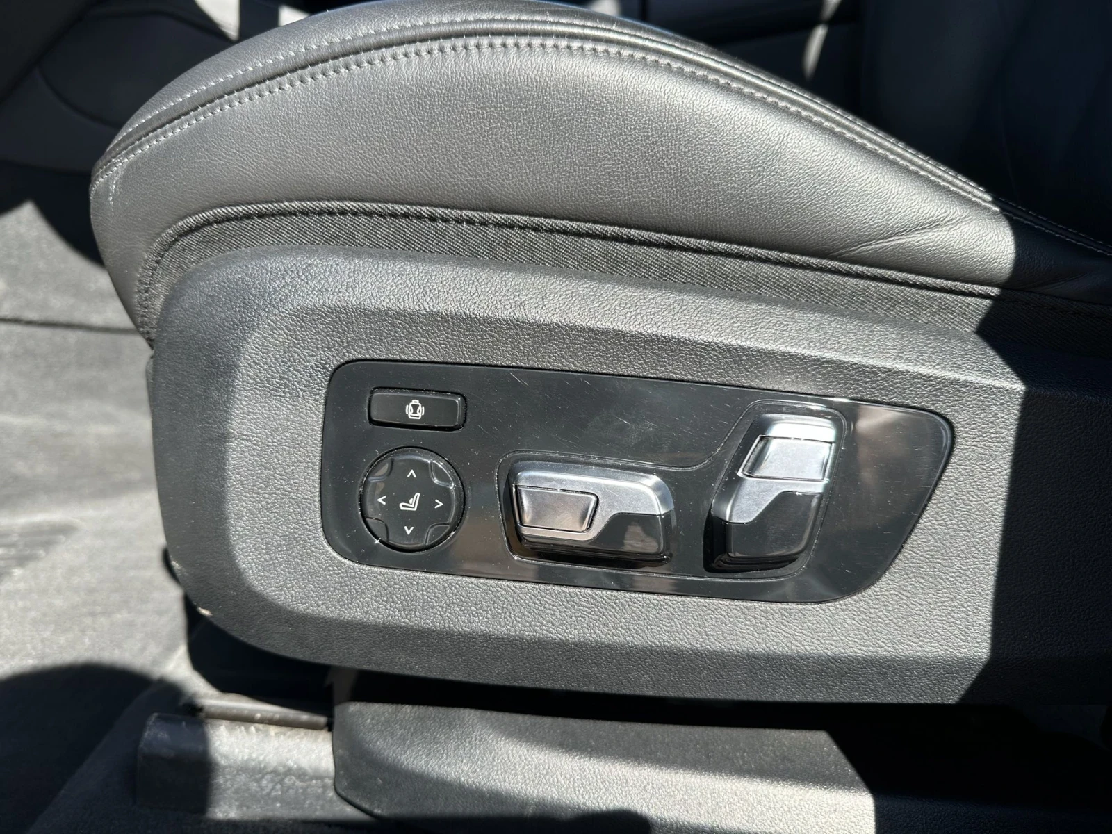 BMW XM XIIIM 4.4i Plug in-hybrid | Mobile.bg � ����������� 10