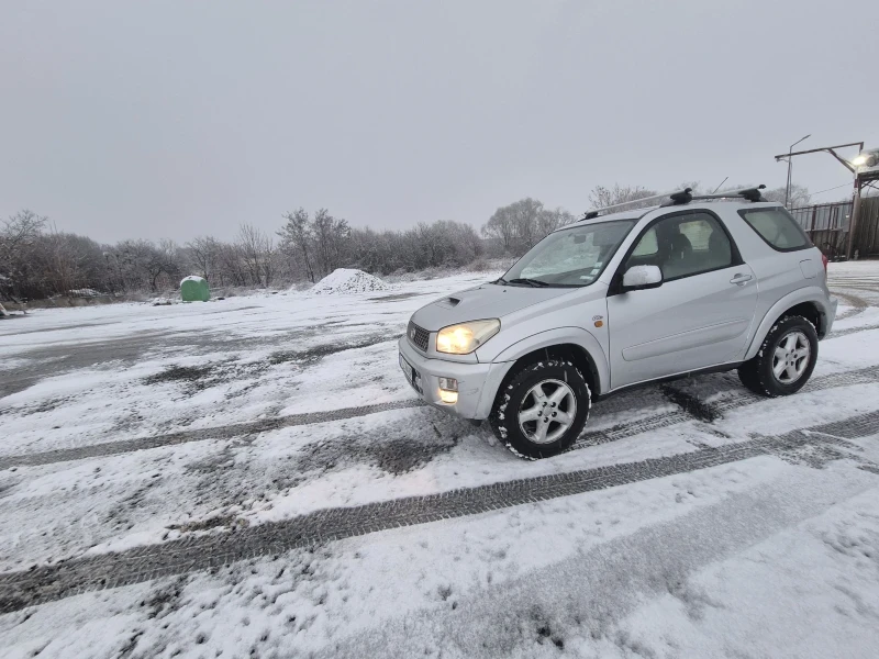 Toyota Rav4, снимка 3 - Автомобили и джипове - 47512395