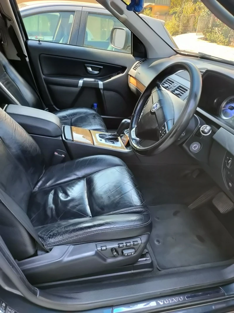 Volvo Xc90 2.4 d5, снимка 15 - Автомобили и джипове - 51697396