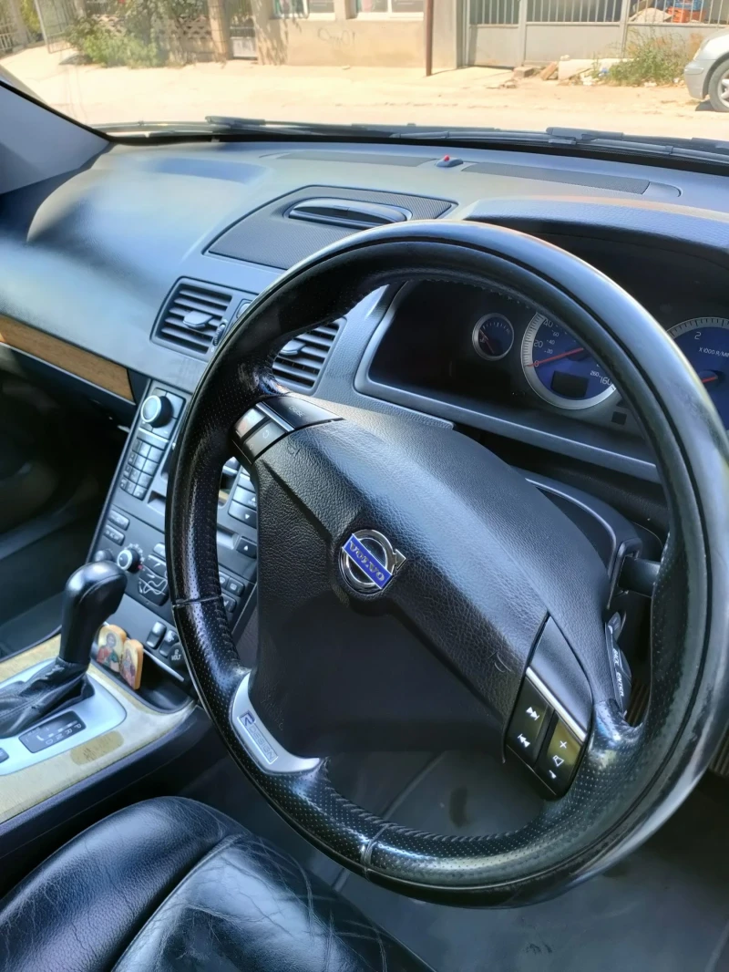 Volvo Xc90 2.4 d5, снимка 14 - Автомобили и джипове - 51697396