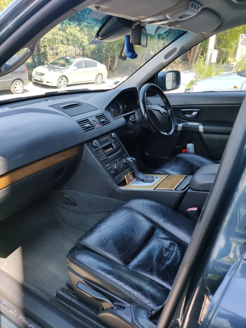 Volvo Xc90 2.4 d5, снимка 17 - Автомобили и джипове - 51697396