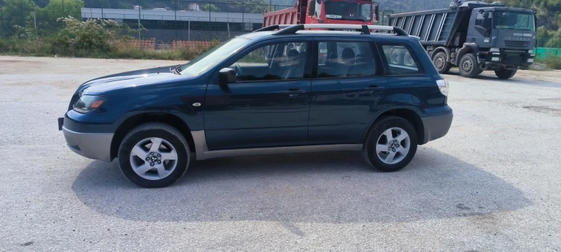 Mitsubishi Outlander, снимка 4 - Автомобили и джипове - 52337895