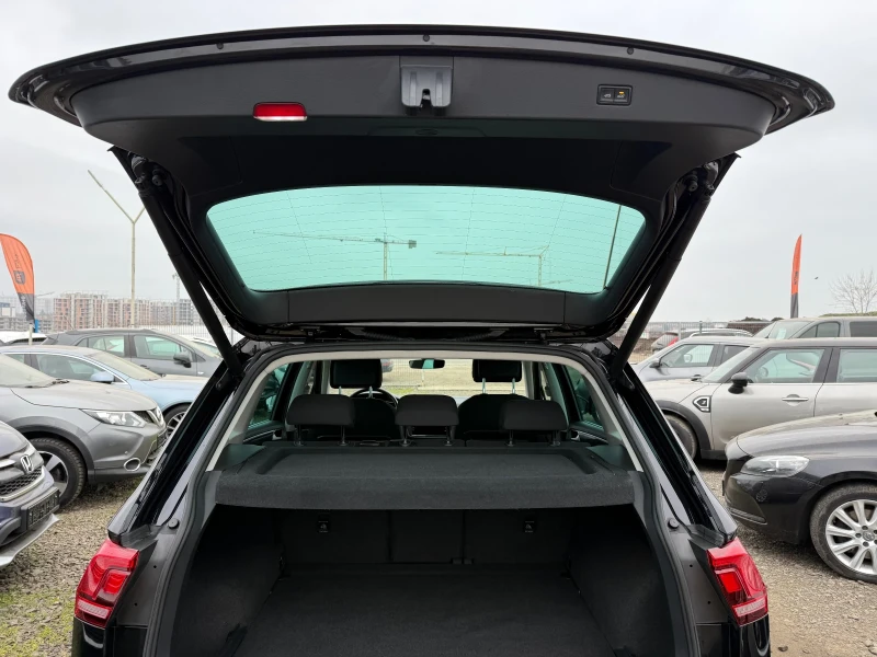 VW Tiguan 1.4i CH 4x4 AUTOMAT NAVI, снимка 8 - Автомобили и джипове - 52855706