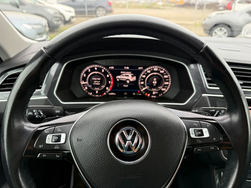 VW Tiguan 1.4i CH 4x4 AUTOMAT NAVI, снимка 16 - Автомобили и джипове - 52855706