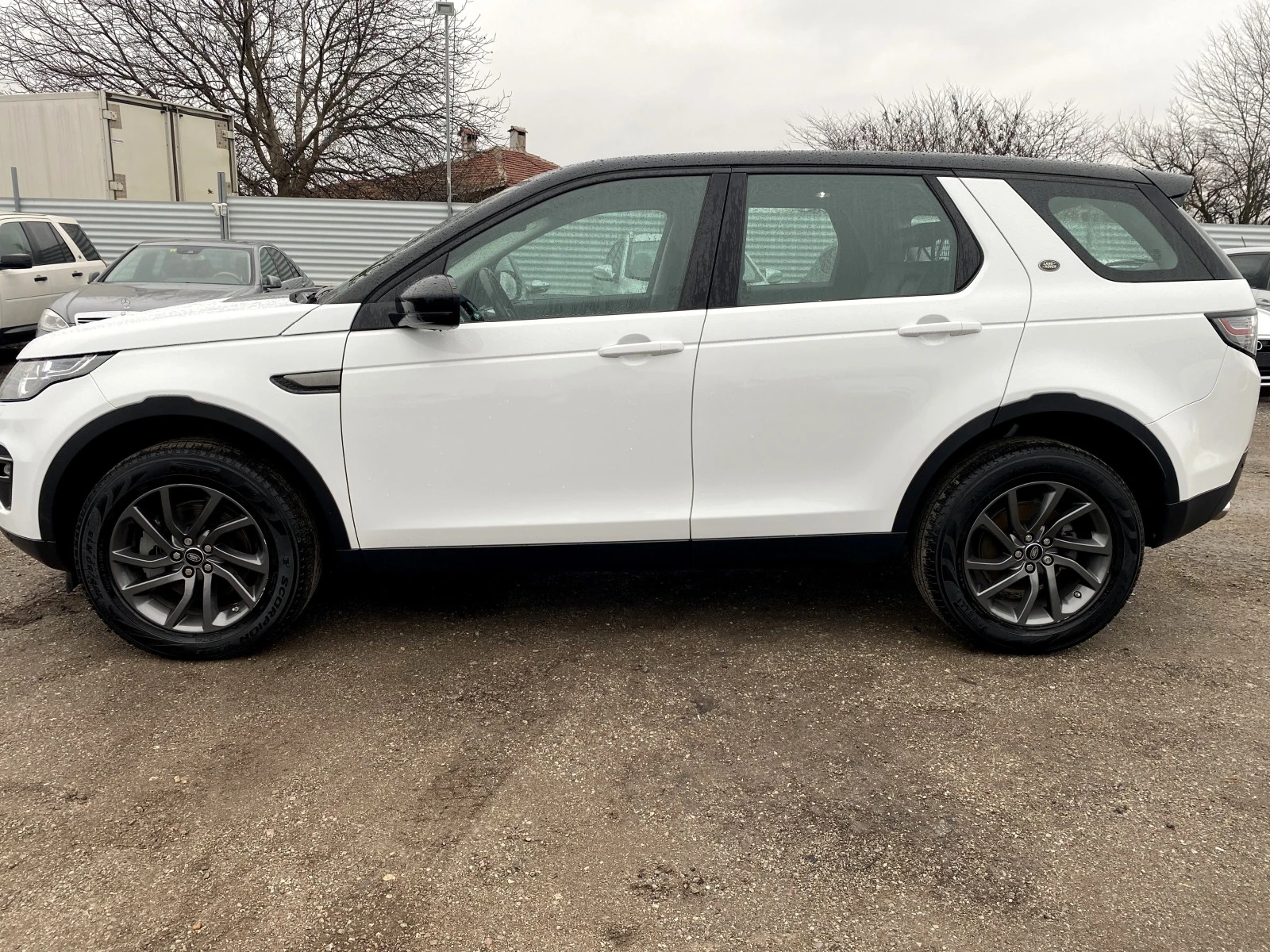 Land Rover Discovery Sport 2.2TD4 150к.с - изображение 2