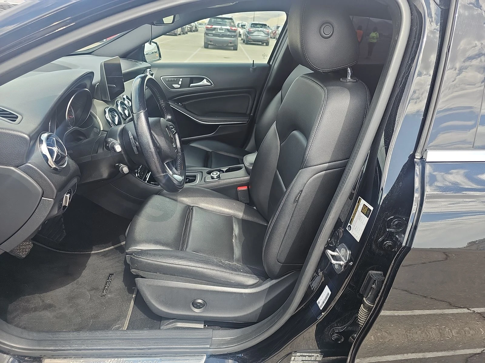 Mercedes-Benz GLA 250 2019* М.ТОЧКА* КАМЕРА* KEYLESS* ОТ ПРЕДСТАВИТЕЛСТВ - изображение 8